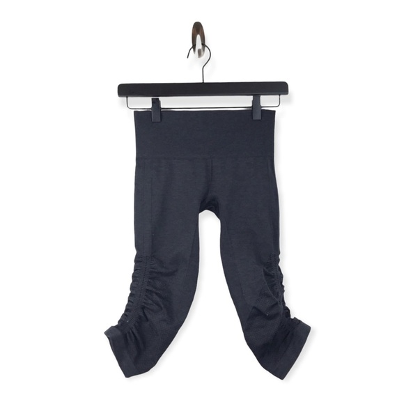 Lululemon In The Flow Crop II Heathered Deep Coal - Picture 3 of 9